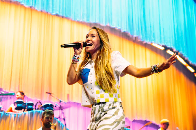 Lauren Daigle live in concert